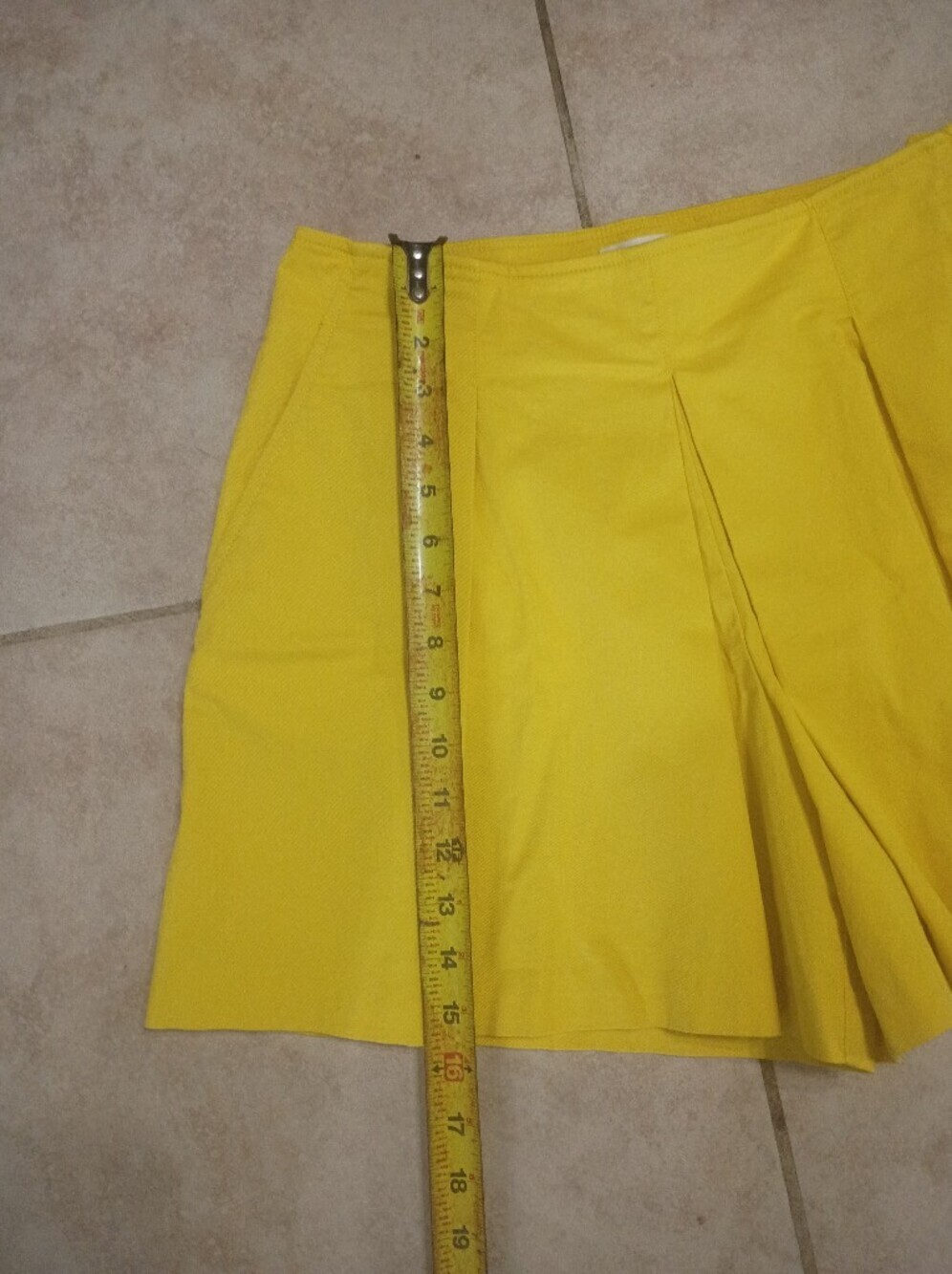 Anthropologie Yellow Pleated Women’s Shorts - Picture 2 of 7